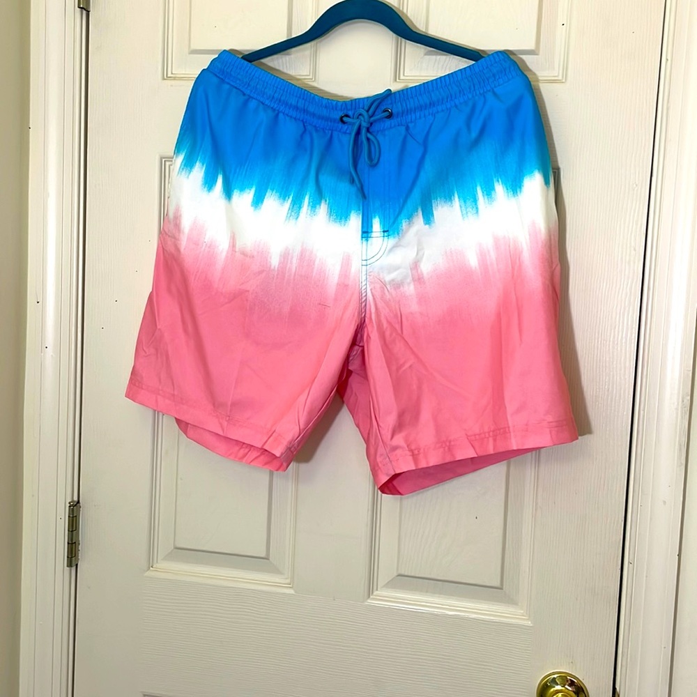 NWT Men’s Swim Trunks Size XL